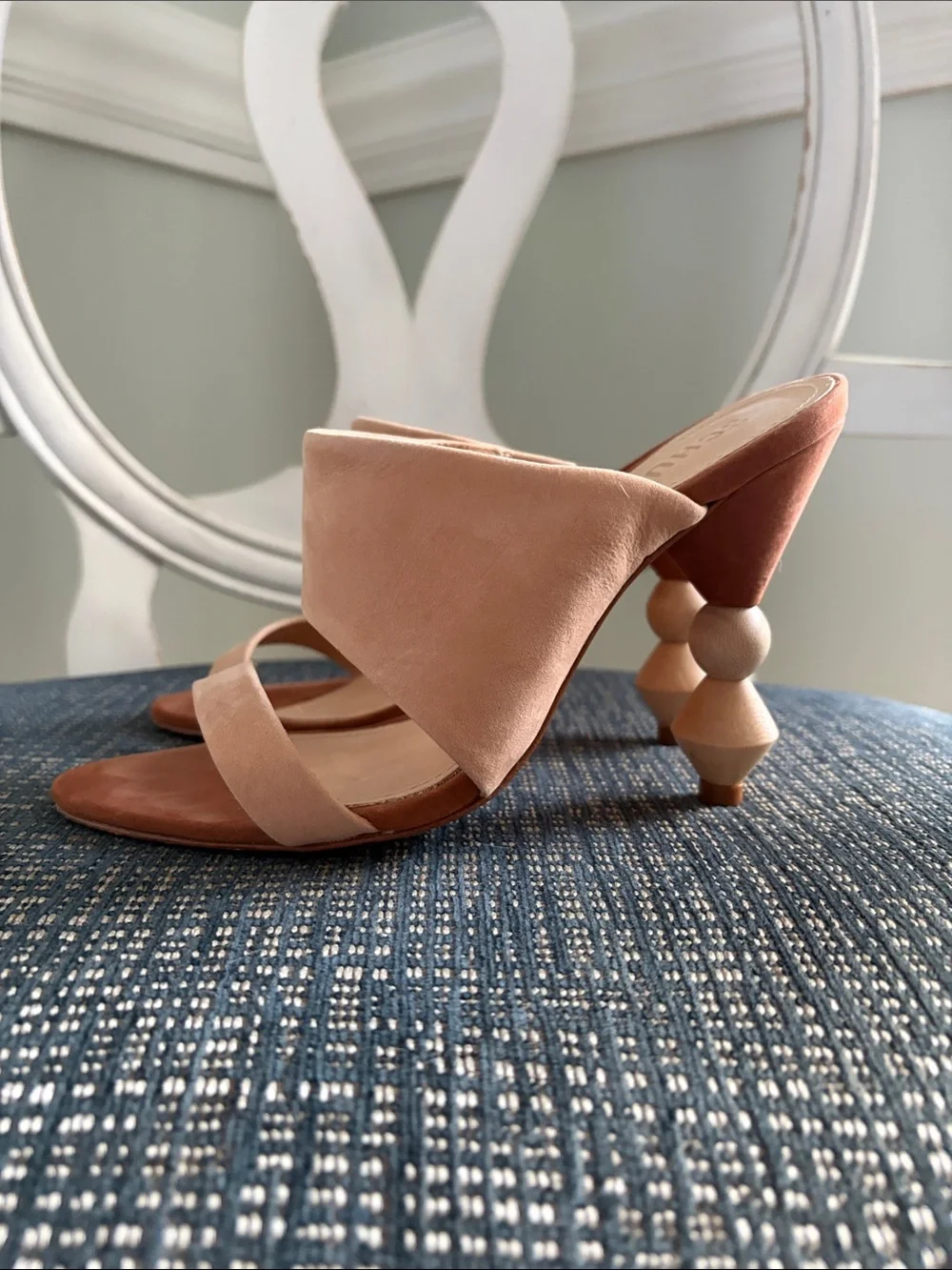 SCHUTZ chic mule